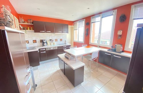 Aurillac Apartment | Comfortable Apartment Aurillac with Kitchen & Family Amenities