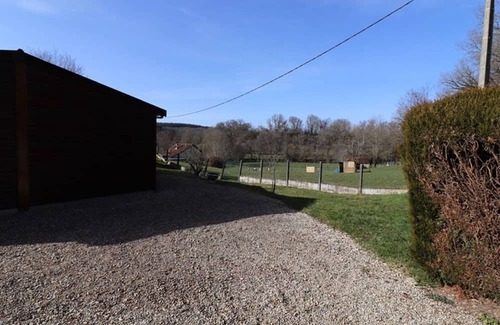 Arpajon-sur-Cere Cottage | Cozy Gite Arpajon-sur-Cère: Ideal for Families with Kitchen