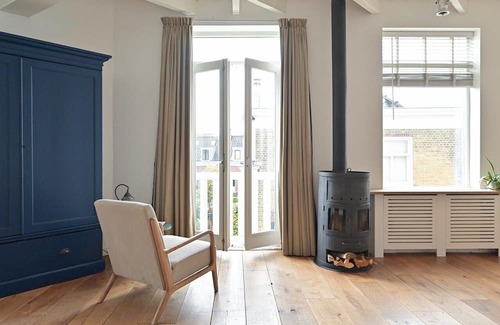 Scheveningen House | Renovated beachfront warehouse located in quiet Schevenings courtyard