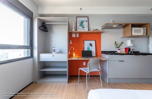Perdizes House | Studio w/ workspace next to Allianz Parque and PUC