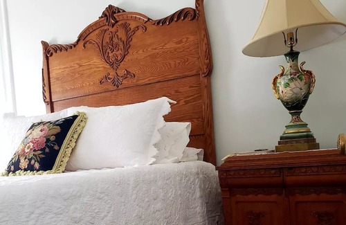 Winters House | Experience Historic Elegance Near Downtown Dining Options