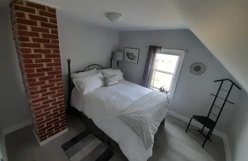 Cap Le Moine House | Beautiful Sunset Views in a Dog-Friendly Renovated Home