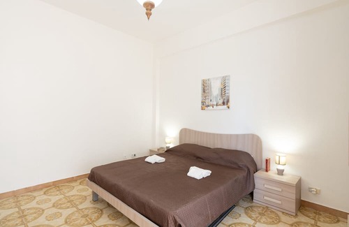 Partanna Apartment | Holiday Apartment 'Casa Mazzini' with Balcony
