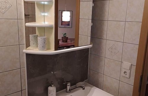 Ammoudia Apartment | Cozy Holiday Apartment Loutsa with Pool and Kitchen