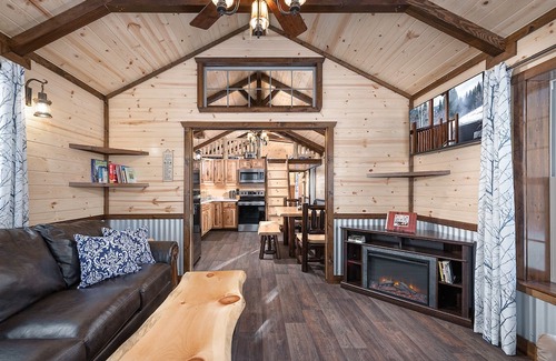 Big Timber Cabin | Idyllic Creekside Cabin: Cozy Retreat on Big Timber Creek