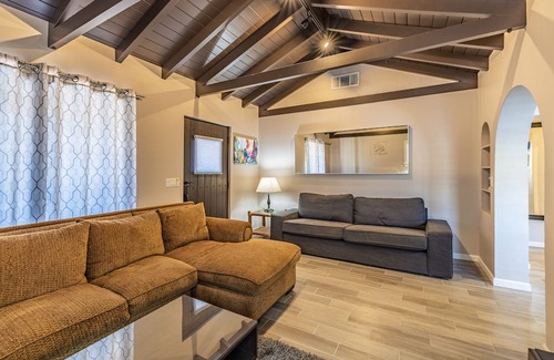 Tucson House | New House Steps from Campus with Family-Friendly Amenities