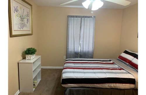 Valdosta Apartment | Historic Comfort: Welcoming Apartment Near Hospital