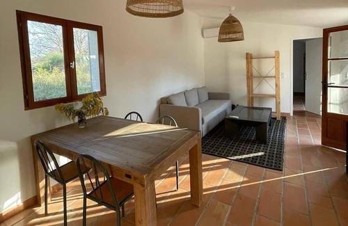 Le Puy-Sainte-Reparade House | Experience Comfort at Mas de la Pivoine with Pool Access