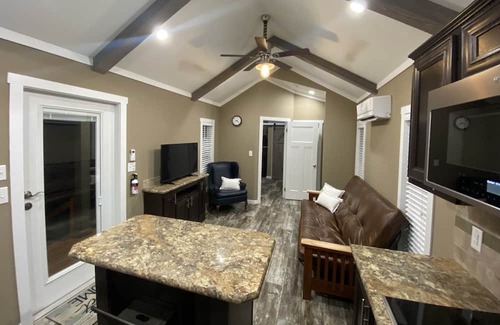 College Station House | New Tiny Home 3 Miles to Aggieland Campus!!!