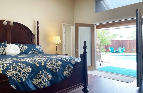 Richardson House | Ultimate Pool Paradise with Ocean View & Fun Activities