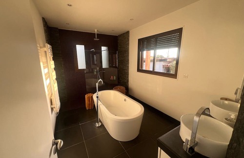 Cauro Villa | Modern Villa with Pool, Garden & Steps to the Beach