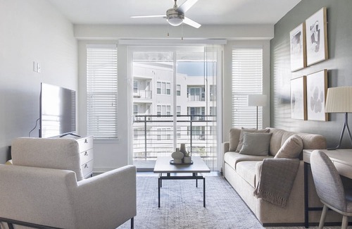 Covington Apartment | Stylish Apartment with Kitchen in Prime Location