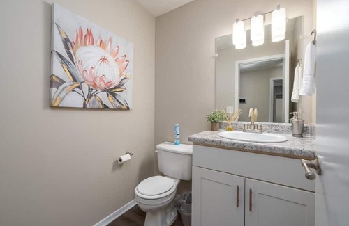 Hoover Apartment | Pet-Friendly Hotel Near Hoover Met & Finley | 10/10 Ratings