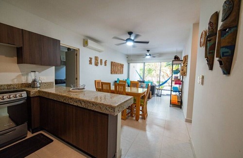 Progreso Municipality Apartment | Very chic 3BR Condo, tons of amenities, 1 block fr