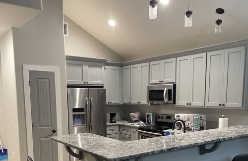 Jasper Cabin | Inviting Cabin by Angelina River Near Sam Rayburn Lake