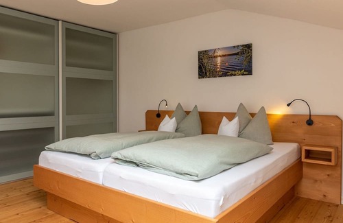 Gmund am Tegernsee Apartment | Jägerhof Biobauernhof am Tegernsee - Cozy Apartment Sunrise
