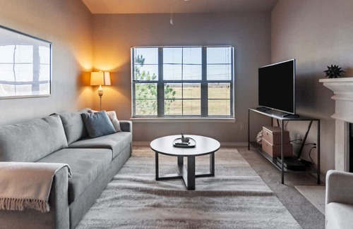 Bentonville Apartment | Modern Apartment with Family-Friendly Amenities Awaiting You
