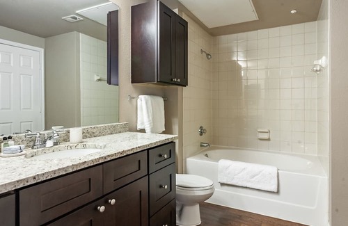 Bentonville Apartment | Modern Apartment with Family-Friendly Amenities Awaiting You