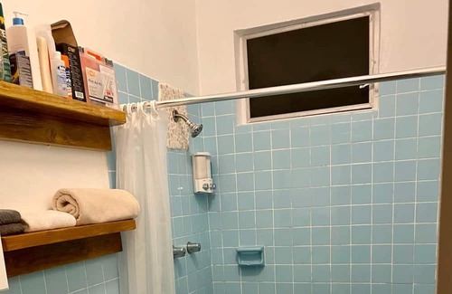 Nazareth Apartment | Relax at Turtle Cove: King Bed, Pool & Steps to Red Hook
