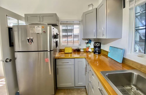 Nazareth Apartment | Oceanfront Surfer Shack with Loft & Hot Tub Retreat