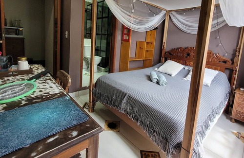 Santa Teresa Villa | Urban Retreat - Peace and nature in the middle of the city