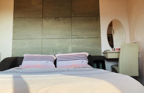 Jiji House | Top-Rated Chong Er Ya She Homestay with Breakfast Included