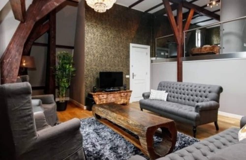 Museum Quarter Apartment | Spacious 3BR Leidseplein Penthouse with Great Amenities