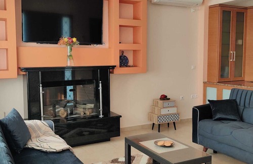 Ano Vasilikos Apartment | Arazzo2