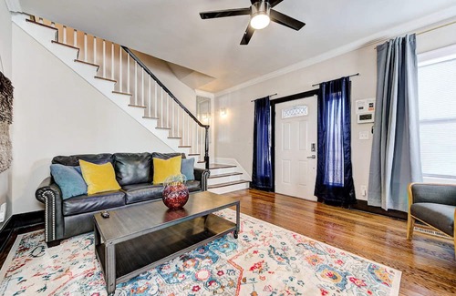 Lincoln Terrace House | Discover Howes Capitol: Pet-Friendly Near OU Med & Bricktown