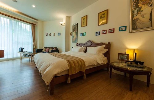 Shoufeng Bed & Breakfast | Delightful Tree Lake B&B: Family-Friendly with Great Amenities
