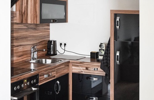 Donaustadt Apartment | Modern Apartment in Vienna Near UNO City & Danube River