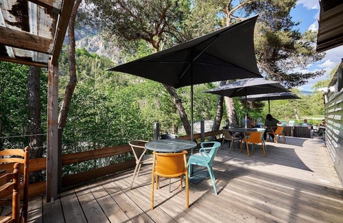 Meolans-Revel Ski Chalet | Pet-Friendly Villatent with Lake View at River Campsite