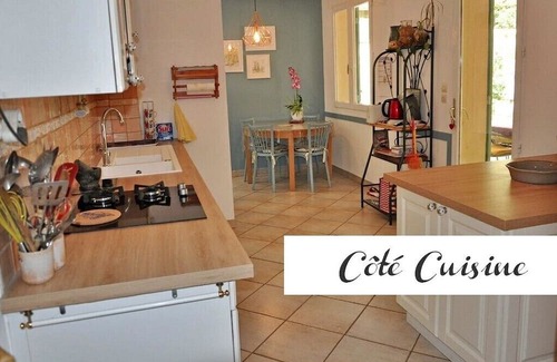 Rognonas Villa | Ideal Villa Near Avignon with Private Pool and Garden Oasis