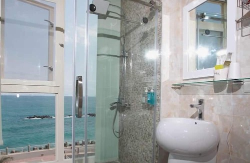 Hualien City Centre Bed & Breakfast | Ocean View Retreat with Kid-Friendly Amenities