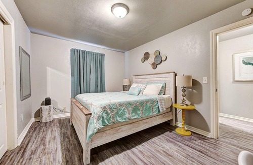 Central Oklahoma City House | Beachy3 Retreat: Family-Friendly Units Near Uptown & Dining