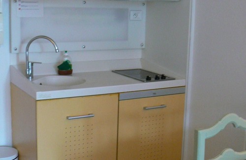 Old Town Apartment | Bright Studio with Pool & Spa in the Heart of Town