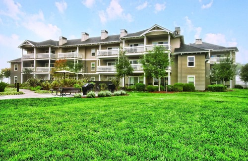 Windsor House | Family-Friendly Windsor/Healdsburg Wine Country Resort