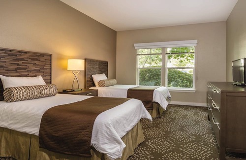 Windsor House | Family-Friendly Windsor/Healdsburg Wine Country Resort