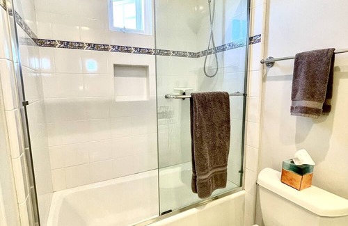 Cardiff-by-the-Sea House | Coastal Cardiff Haven: Ocean Views & Family-Friendly Amenities