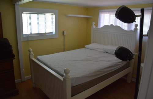 Breakwater Village Cottage | Cozy Breakwater Village Near Private Beach and Dining