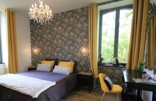 Pontrieux House | Oceanfront Retreat: "Trieux" Room in Pontrieux Awaits