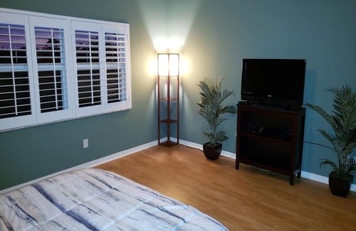 Central Naples Condo | Centrally Located in Beautiful Naples