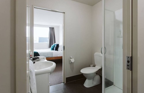 Rewa Apartment | THE LOFT NO3 CONVENIENT IN STRANDON