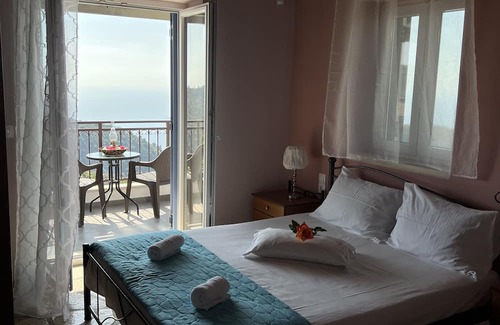 Lefkas Villa | Experience Sunset Serenity with Ocean Views and Spa Retreat