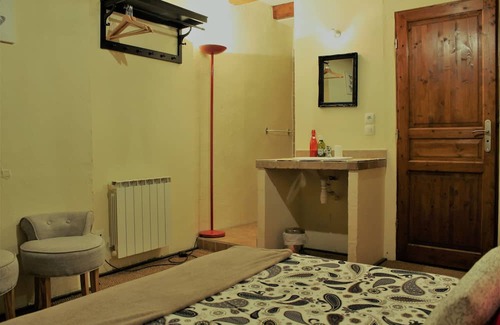 Le Puy-en-Velay House | Comfortable Stay in Historic Le Puy-en-Velay Quarter
