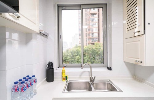 Changning Bed & Breakfast | Tyms Elegant 4BR 2BA APT Changning