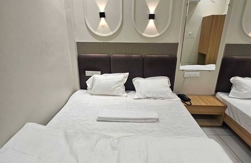 Ujjain Hotel | Hotel Shree Ji Heritage