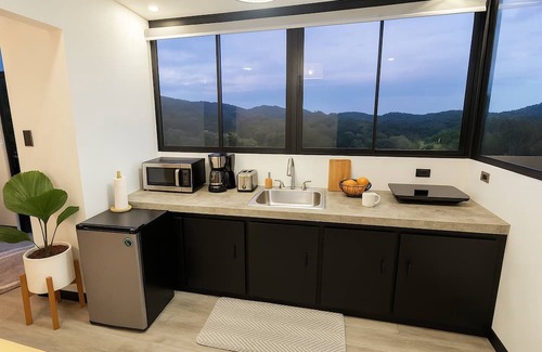 Sierra House | Calma Loft Monteverde Rainforest - Epic Views - Santa Elena