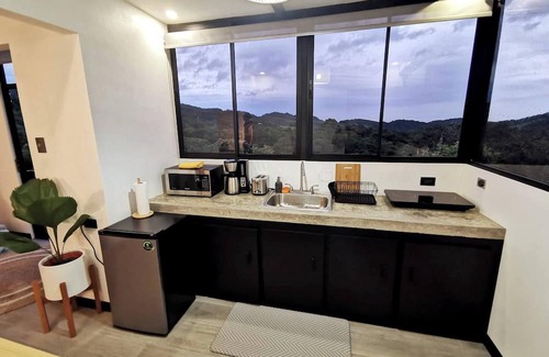 Sierra House | Calma Loft Monteverde Rainforest - Epic Views - Santa Elena