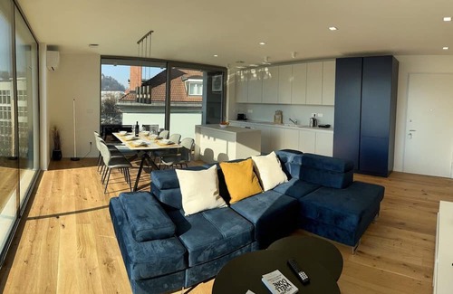 Ljubljana City Centre Apartment | Garden Residence - Premium Castle View Apartment